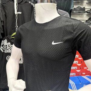 Nike Dri Fit T-shirt